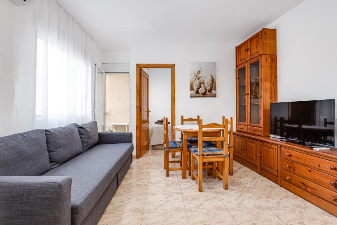 Apartment Caballero De Rodas Torrevieja Exterior foto